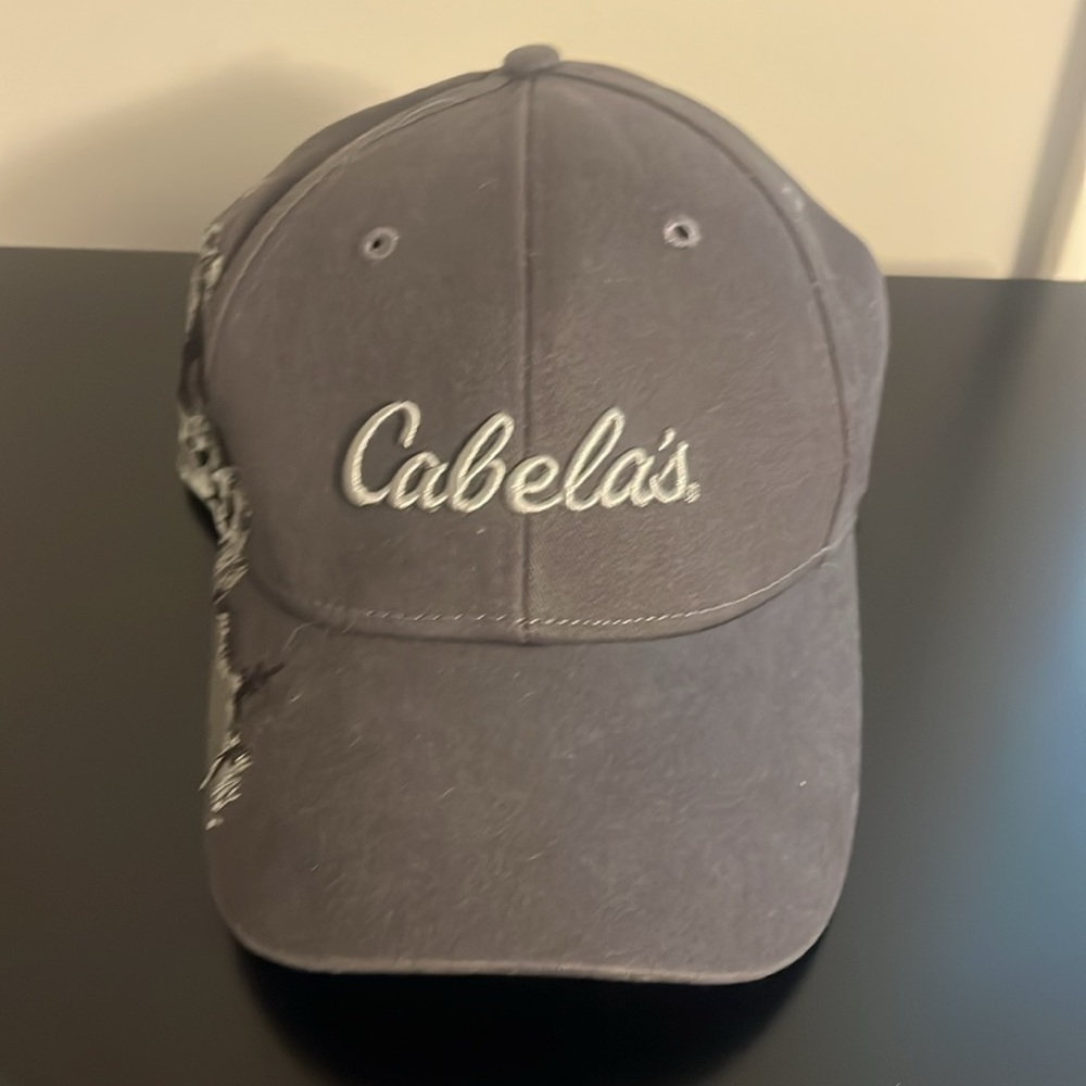 Three hats canelas bass pro shop and VT